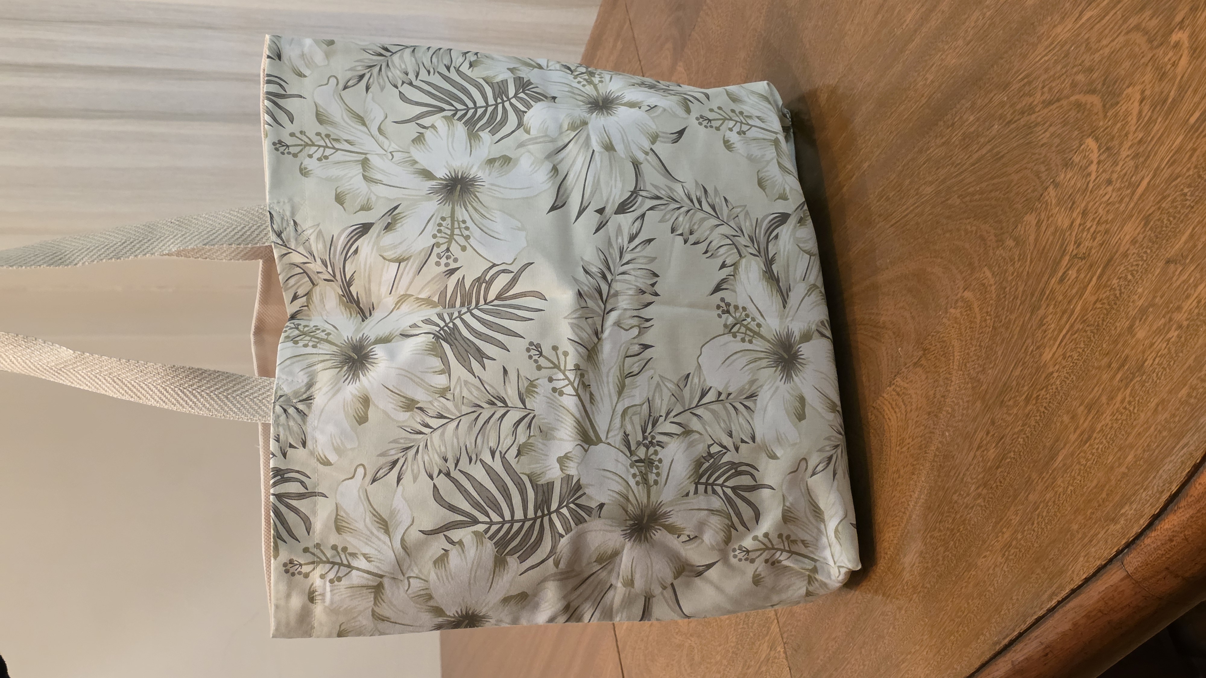 Totebag Flores Blancas